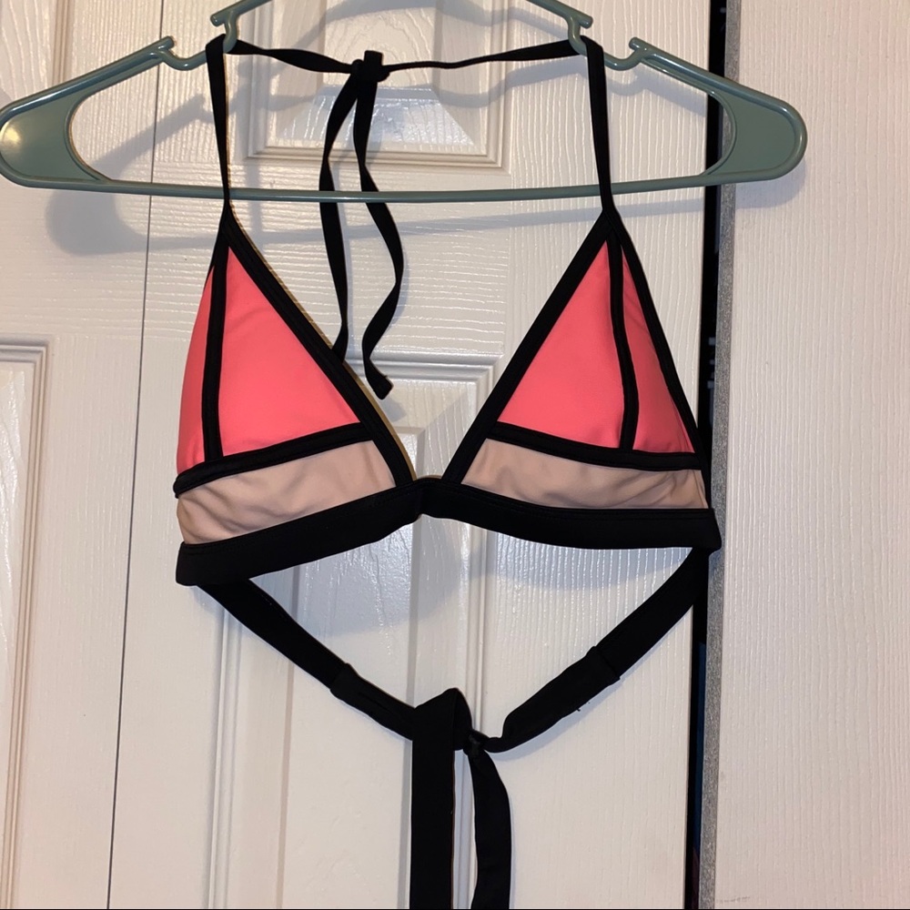 Color block bikini top